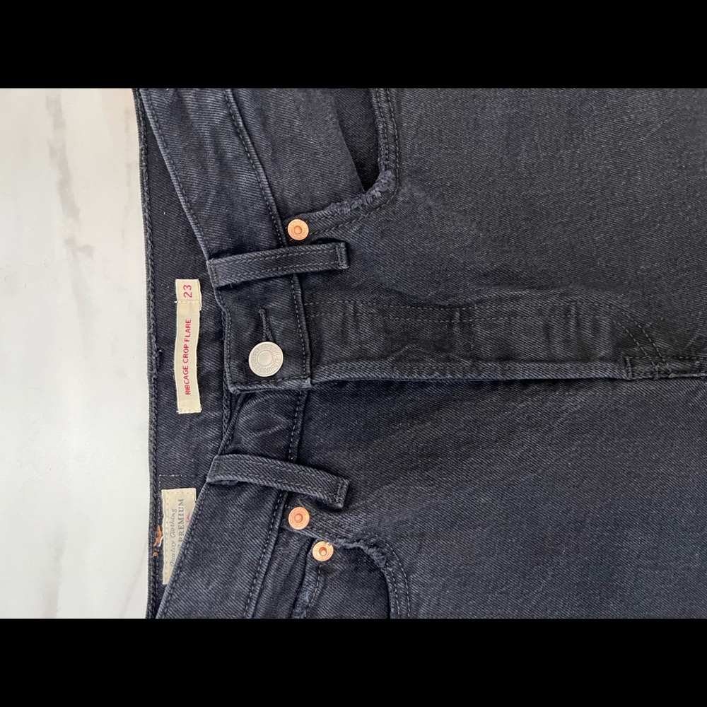 Levi Jeans - Picture 2 of 4
